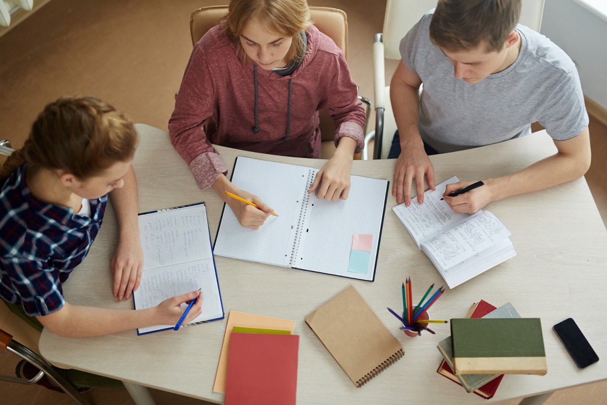 Come cambiano le abitudini di studio grazie all'evoluzione degli strumenti digitali verticali